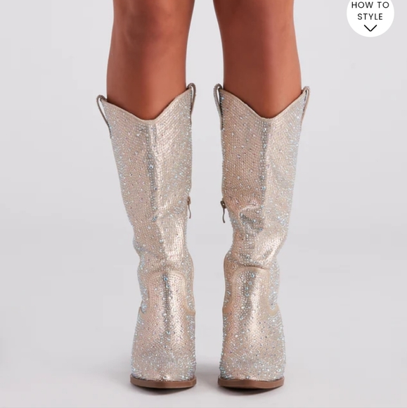 $93! TODAY ONLY! NIB Sparkly Rose Gold Rhinestone Cowboy Boots - Picture 2 of 4